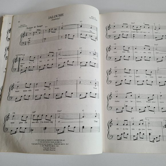 100 easy listening songs for piano. Piano score. - Picture 6 of 9